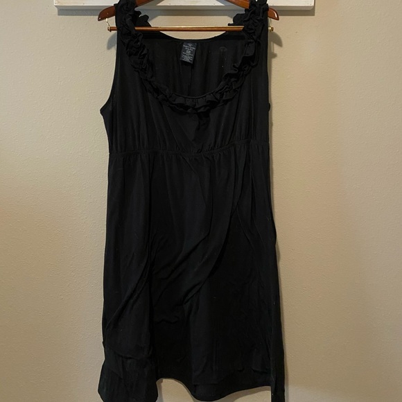 Faded Glory Dresses & Skirts - Black ruffled sleeve midi dress